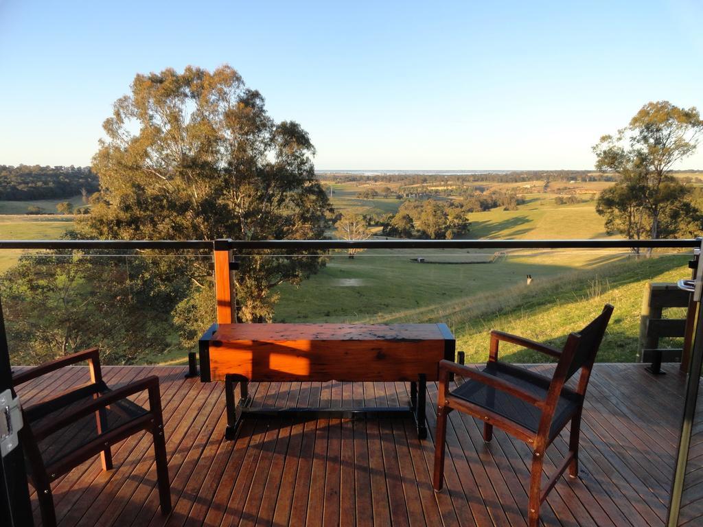 Апартаменты Down To Earth Farm Retreat Sarsfield Экстерьер фото